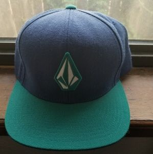Retro Volcom snap back